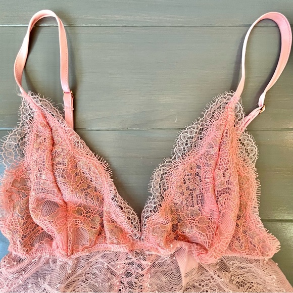 Victoria's Secret Pink Sheer Slip Lace Dress Chemise Size Small - Picture 4 of 8